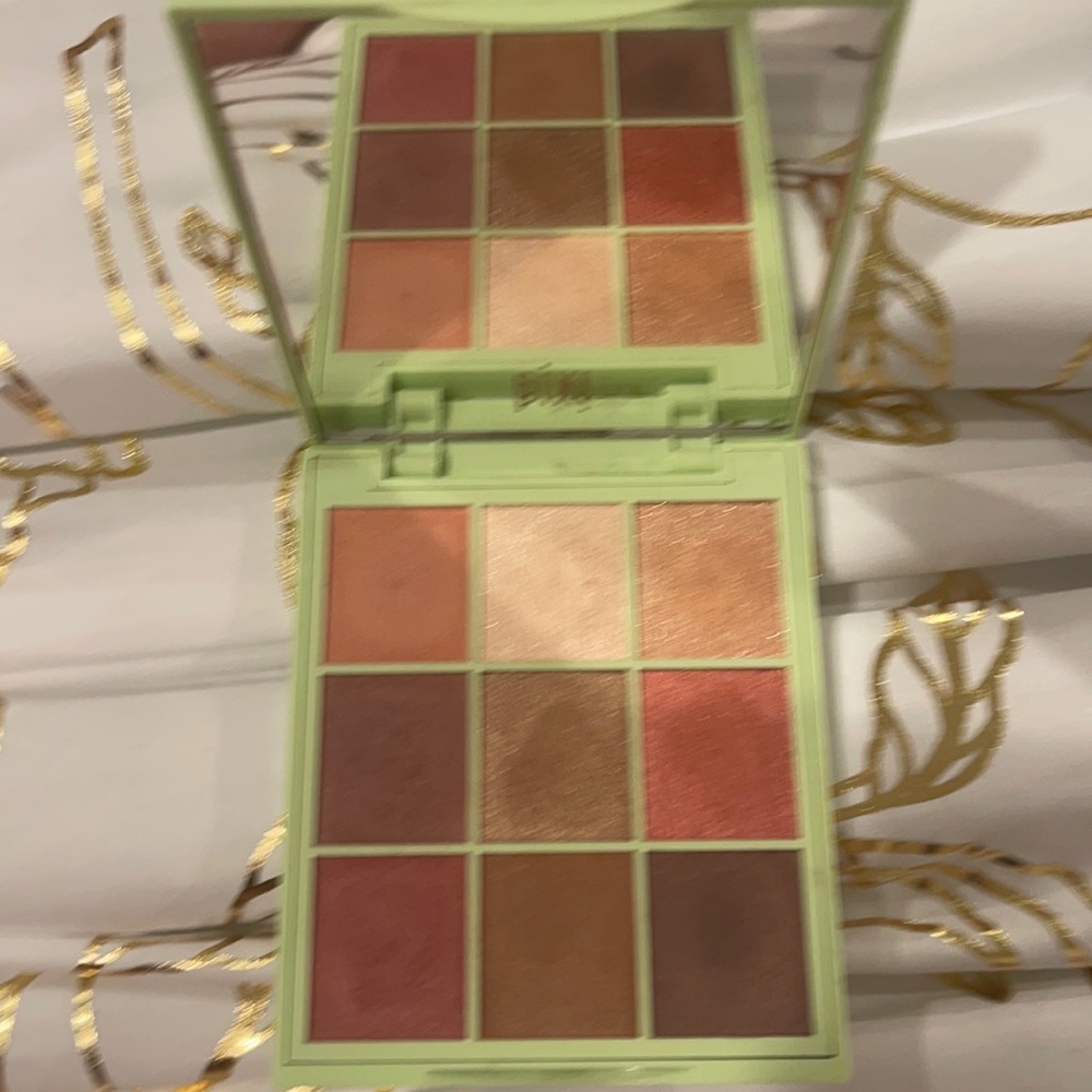 Pixi eyeshadow palette